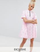 Lazy Oaf Short Sleeve Smock Dress In Faces Print With Zip - Pink