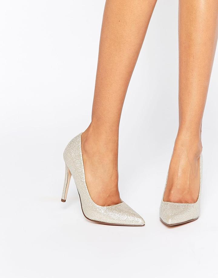 Call It Spring Coola Gold Pumps - Gold Thread