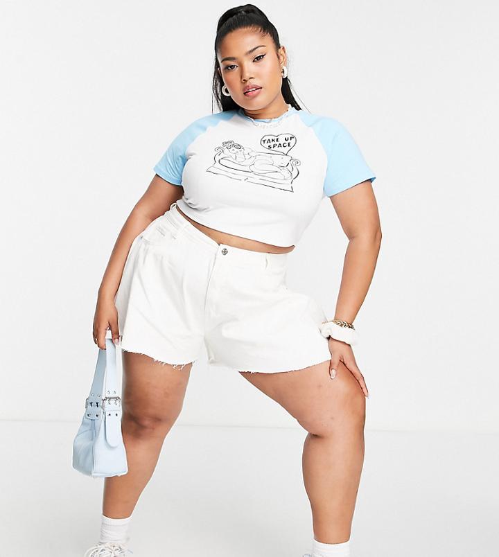 Missguided Plus Denim Mom Shorts With Raw Hem In White