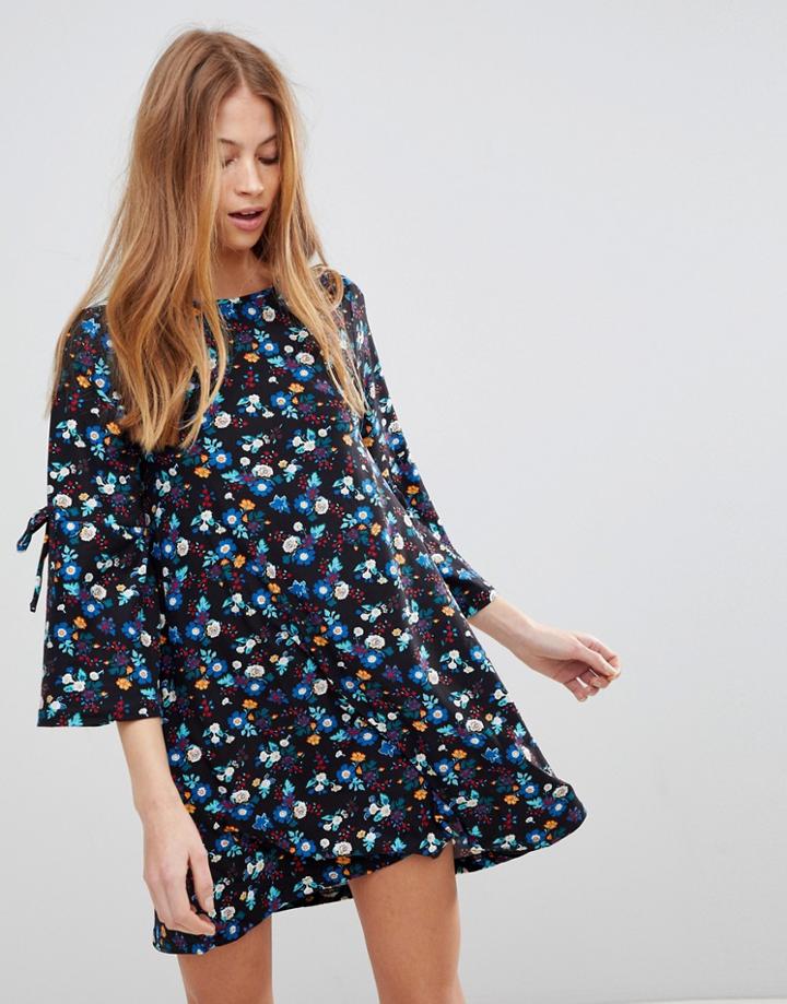 Qed London Floral Swing Dress - Black