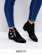 New Look Wide Fit Studded Buckle Flat Boot - Black
