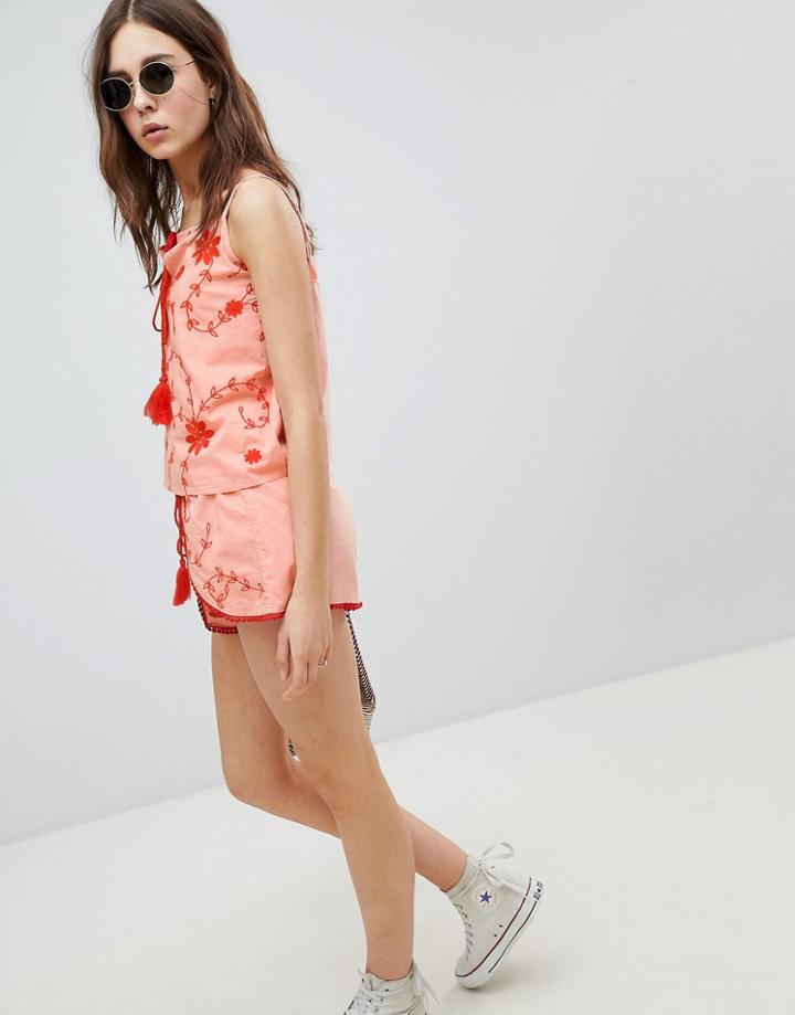 Glamorous Shorts With Wrap Front In Contrast Embroidery Two-piece-pink
