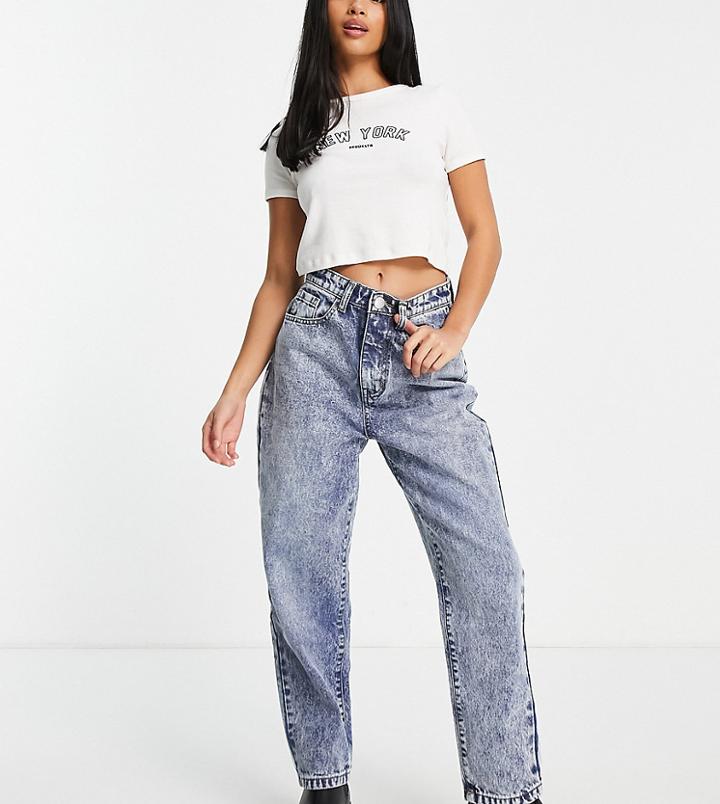 I Saw It First Petite Straight Leg Vintage Wash Jeans In Blue-blues