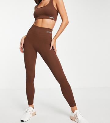 Urban Threads Tall Seamless Gym Leggings In Chocolate Brown