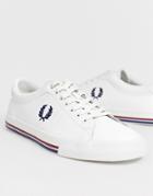 Fred Perry Underpsin Leather Sneakers In Off White