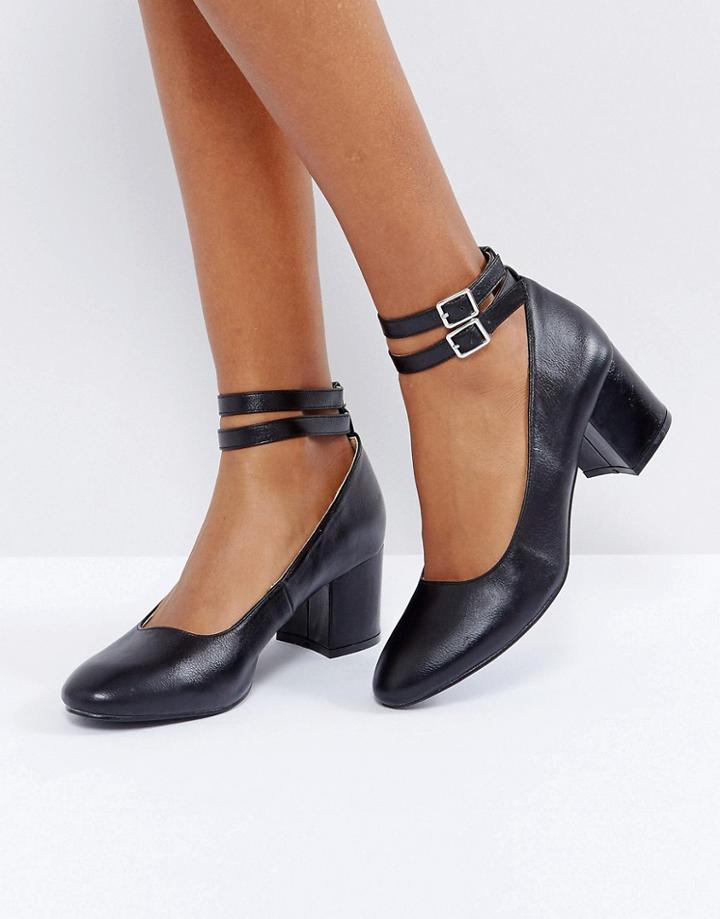 London Rebel Kitten Heel Shoe - Black