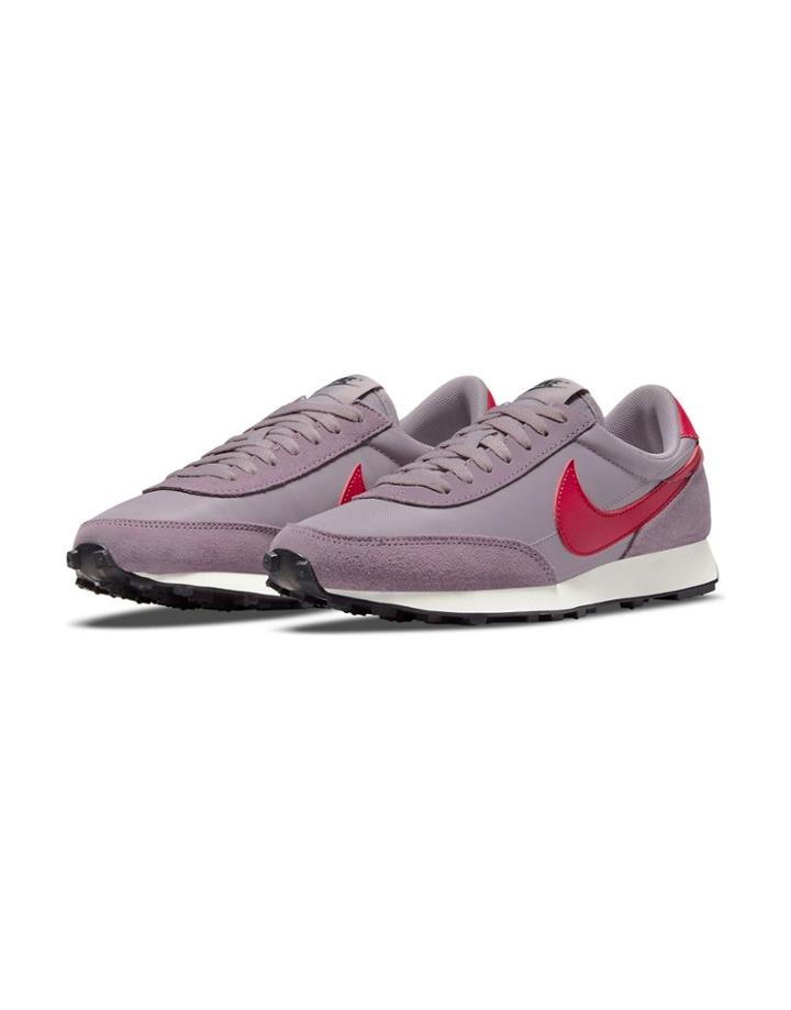 Nike Daybreak Sneakers In Amethyst Ash-purple