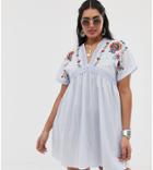 En Creme Plus Dress With Embroidered Kimono Sleeves - Blue