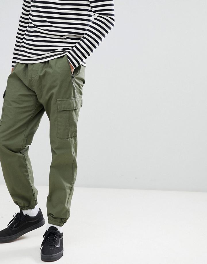 Carhartt Wip Cargo Joggers In Green - Green