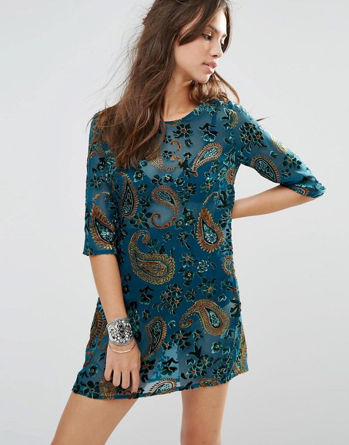 Ebonie N Ivory Shift Dress In Luxury Festival Velvet - Blue