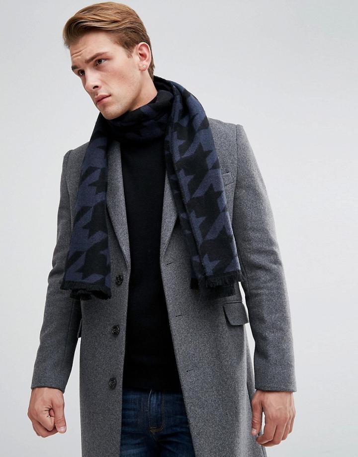 Esprit Scarf In Houndstooth In Navy - Blue