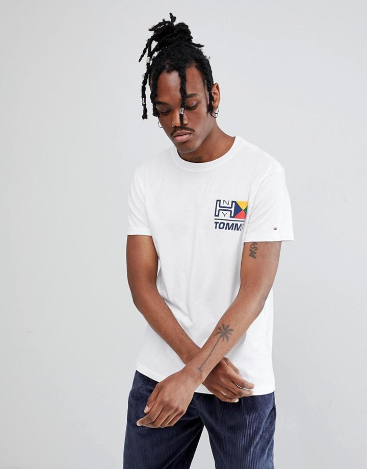 Tommy Jeans T-shirt Nautical Chest Logo In White - White