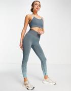 Hiit Seamless Leggings In Ombre Blue-navy