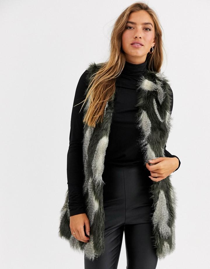 Urbancode Vest In Textured Faux Fur