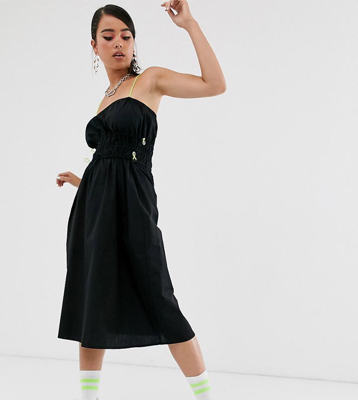 Collusion Toggle Side Midi Dress-black