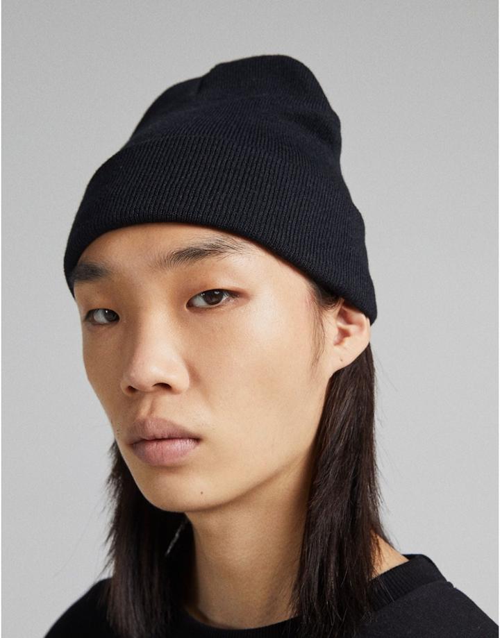 Bershka Knitted Beanie In Black