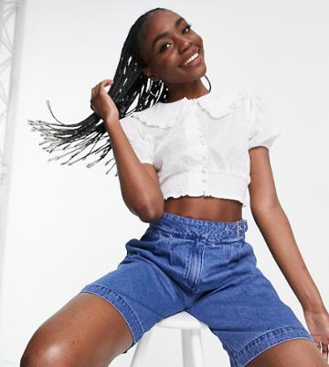 Influence Tall Collared Crop Blouse In White