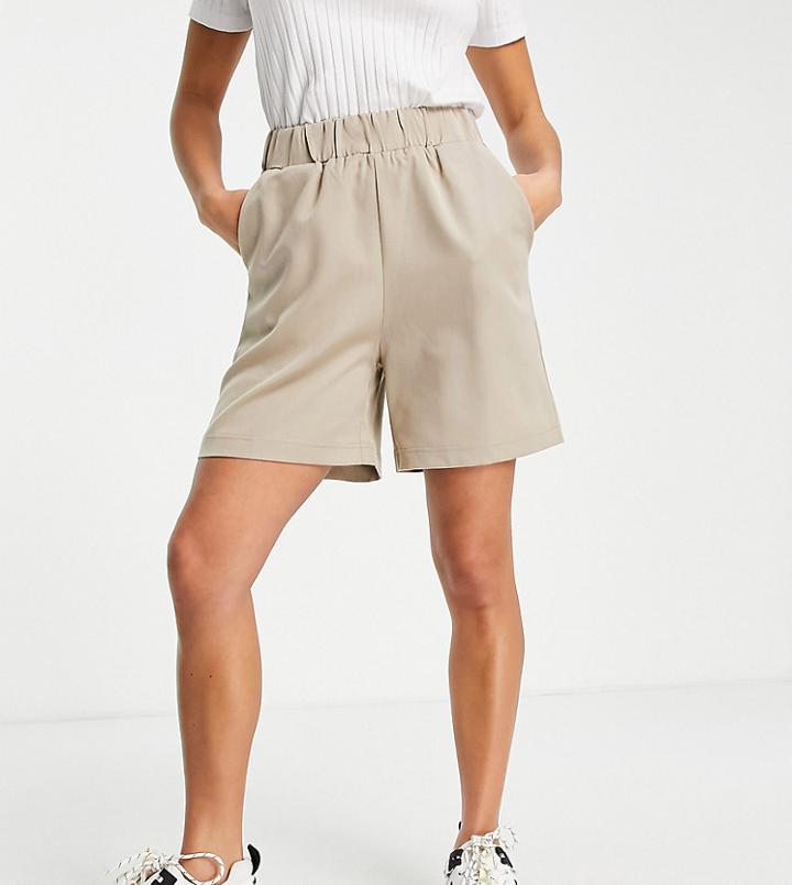 4th & Reckless Petite Tailored Shorts In Beige - Part Of A Set-neutral