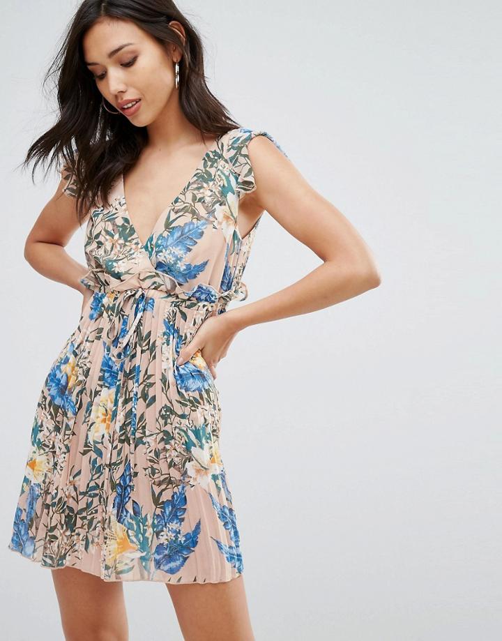 Prettylittlething V Neck Printed Pleated Dress - Beige