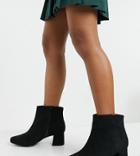Simply Be Extra Wide Fit Boot With Block Heel In Black