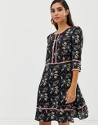 Liquorish Floral Shift Dress With Contrast Piping-multi