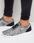 Pull & Bear Runner Sneakers With Gray And Black Print - Gray