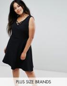 New Look Plus Lattice Front Skater Dress - Black