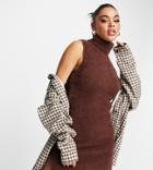 Asyou Knitted High Neck Sleeveless Dress In Chocolate-white