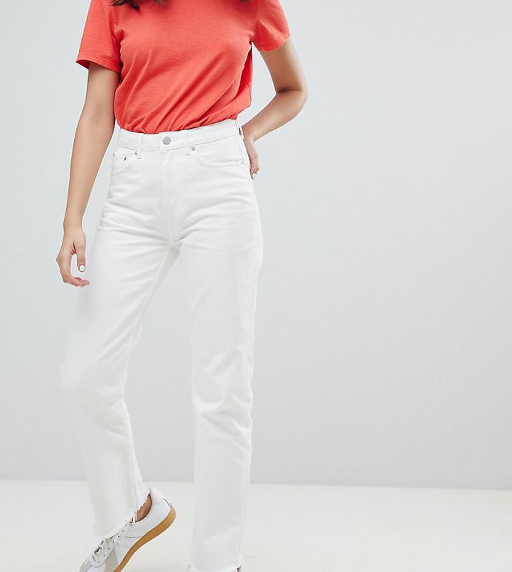 Weekday Voyage Crop Mom Jean In Loved White