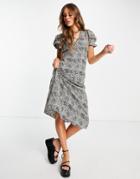 In The Style Midi Tea Dress In Smudge Print-black