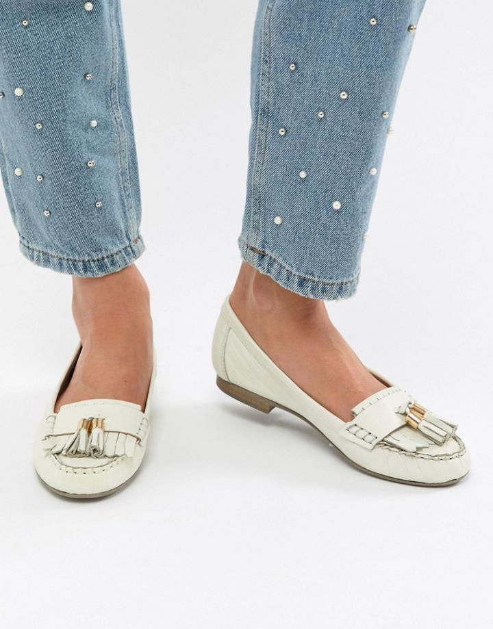 Carvela Mocking Leather Flat Shoes - White