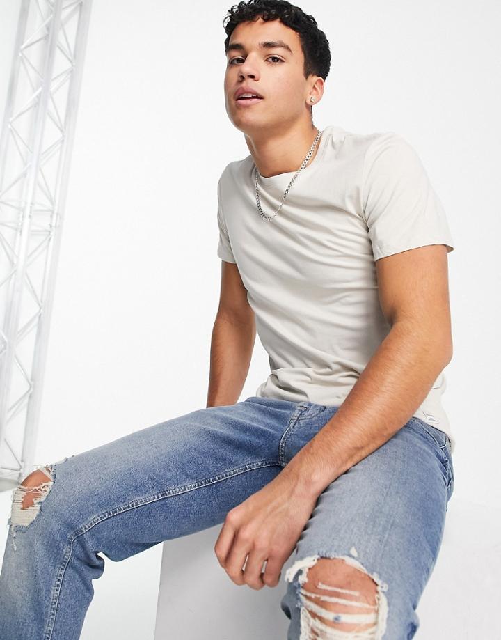 Jack & Jones Essentials Longline T-shirt With Curve Hem In Off White-neutral
