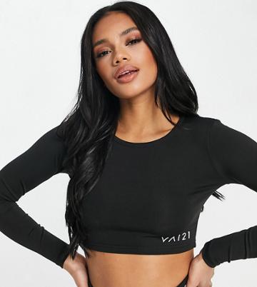 Vai21 Long Sleeve Crop Top In Black