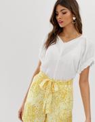 Vila Ruffle Sleeve Top-white