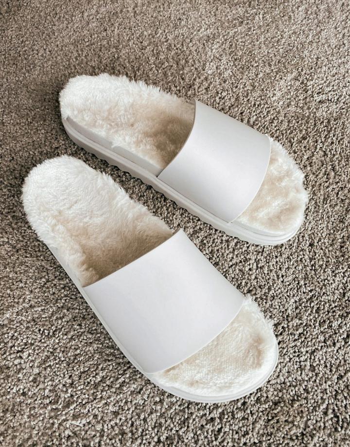 Asos Design Slipper In Off White With Cozy Fur Sock