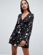 Boohoo Long Sleeve Tea Dress In Star Print - Multi