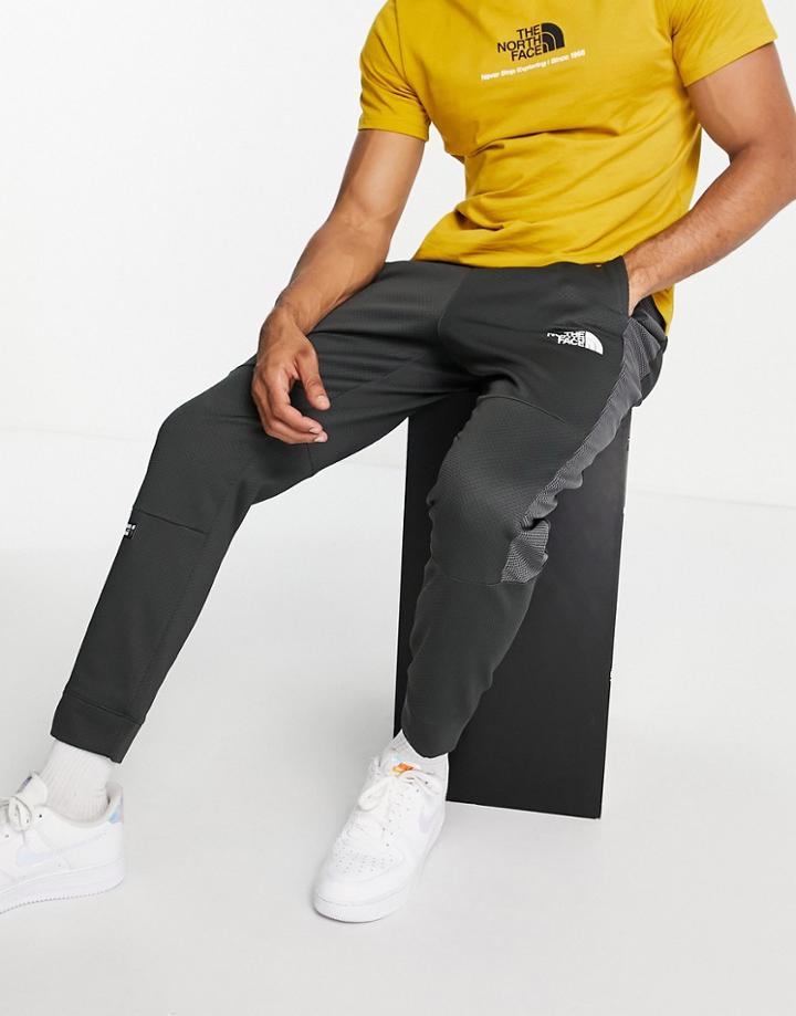 The North Face Mountain Athletic Cuffed Sweatpants In Gray-grey