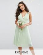 Tfnc Wedding Pleated Midi Dress With Embellished Shoulder - Green
