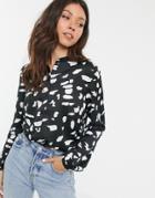 Pieces Monochrome Abstract Print Shirt