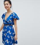 Yumi Petite Wrap Front Dress With Belt In Heron Print - Blue