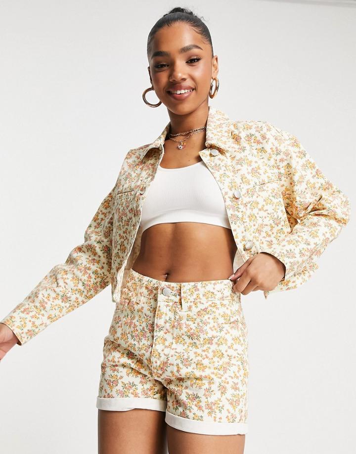 Miss Selfridge Floral Print Boyfriend Short In Pale Yellow