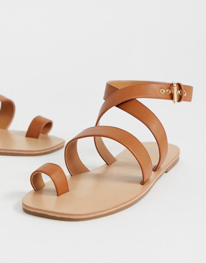 London Rebel Toe Loop Flat Sandals - Tan