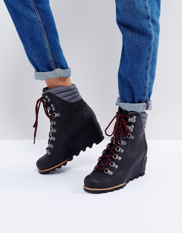 Sorel Conquest Black Wedge Lace Up Boots - Black