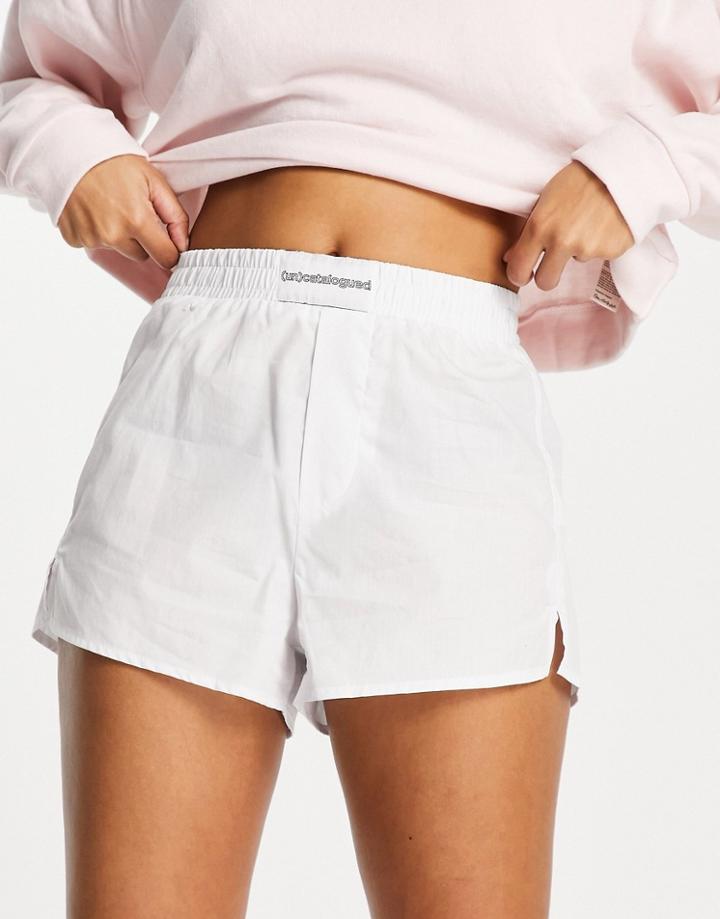 Pull & Bear Poplin Pull On Shorts In White