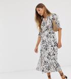 Lily & Lionel Exclusive Blouse In Animal Doodle-multi
