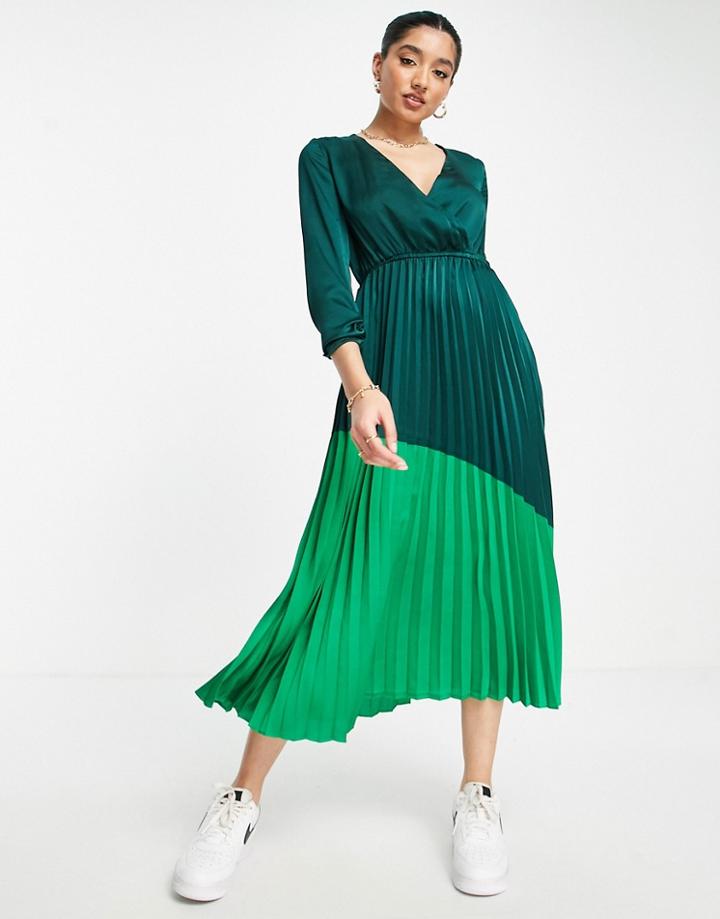 Liquorish Midi Dress With Pleated Skirt In Contrast Green