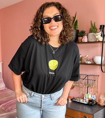 Heartbreak Plus Lemon Graphic T-shirt In Black