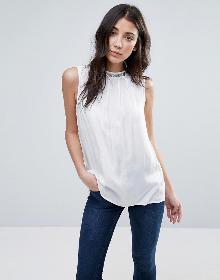 Vila Long Top With Neck Embelishment - White