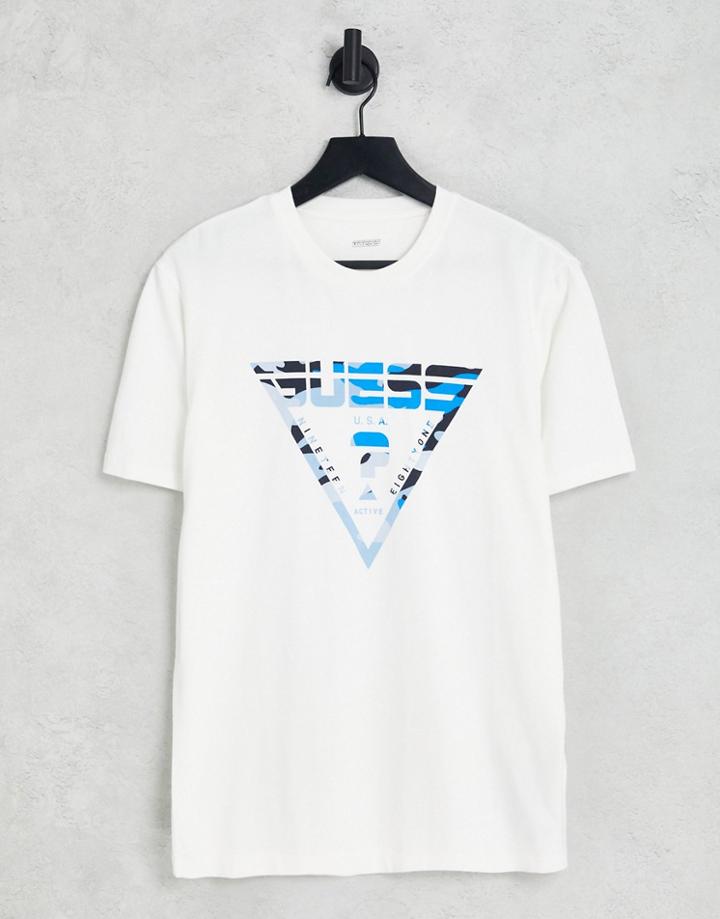 Guess T-shirt In White With Chest Triangle Logo
