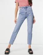 Vero Moda Cotton Blend Straight Leg Jean In Light Blue Wash - Mblue-blues